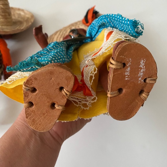 Pair Man Woman Mexican Folk Art Dolls Oil Cloth in Peasant Costumes - Picture 5 of 12